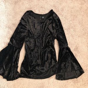 Velvet flared long sleeve top - New directions